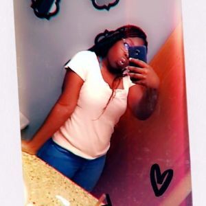 Meet your Posher, Kiki